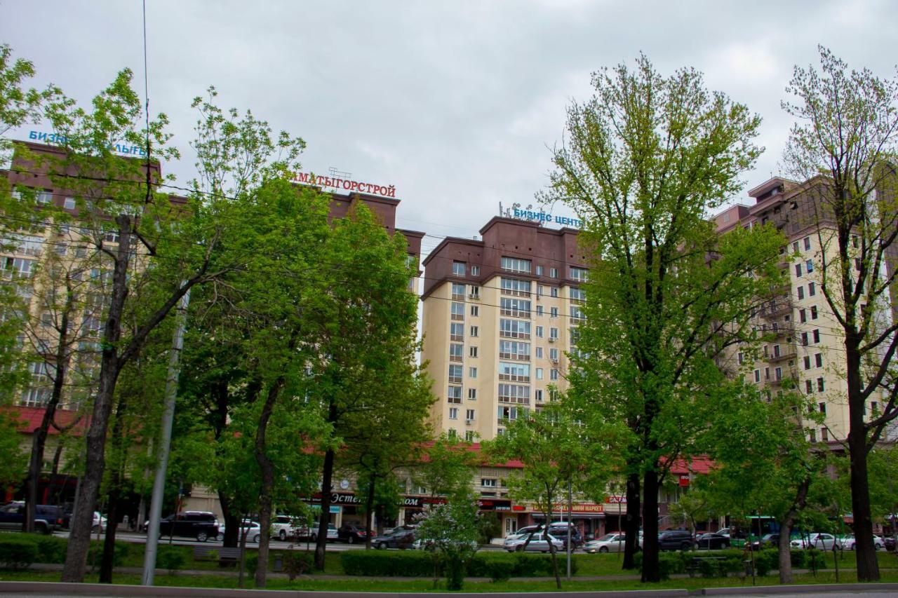 Hostel - Guest House Meyman Almaty Exterior photo